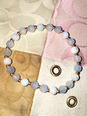 ✨Gold Accent & Light Blue/clear🫧 Beaded Stretch Bracelet